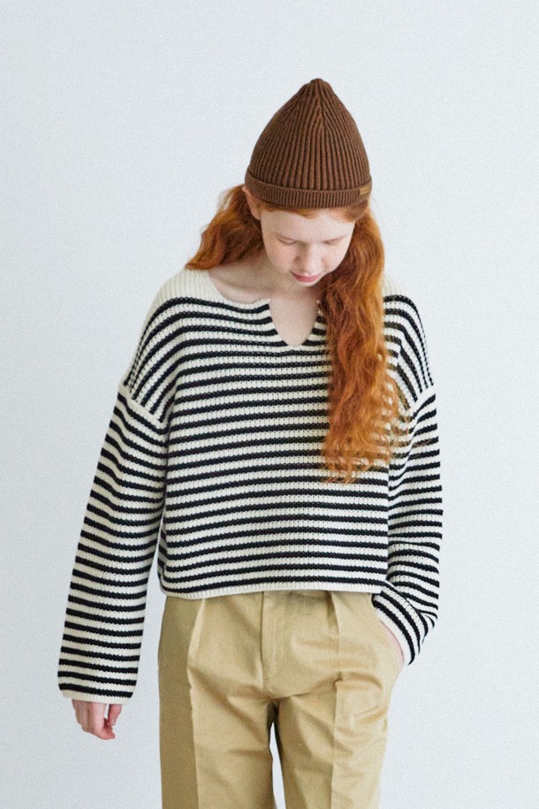 Snug.U - 스웨터 - F/W Cotton 100 Stripe Boat neck Knit Top