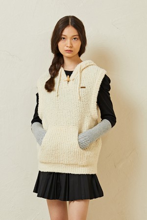 F/W Buckle Retro Hood Vest