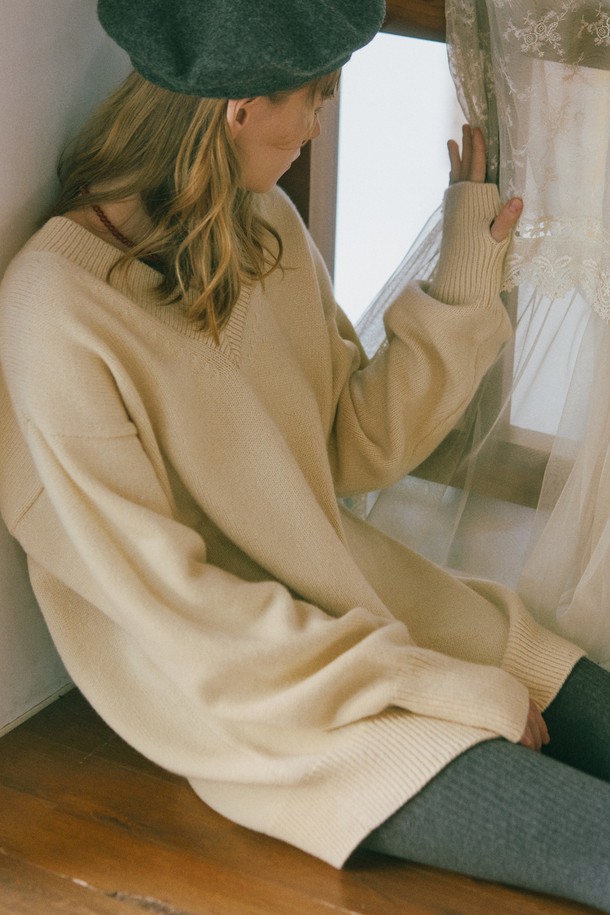 Snug.U - 스웨터 - Extra Fine Wool Hand Hole Long Knit Top