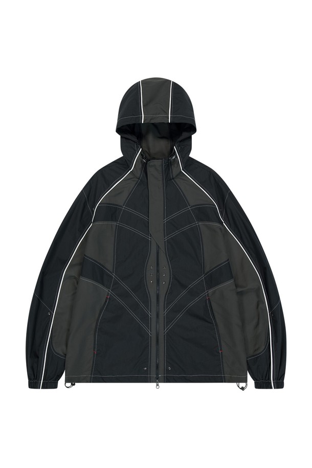 스포티하고 캐주얼한 무드를 연출하는 남녀공용 블랙 색상 윈드브레이커입니다. 면과 나일론 혼방 소재로 제작되었으며, 얇은 두께감으로 봄, 가을에 적합합니다. 지퍼와 스냅 버튼 여밈 방식, 레귤러 핏, 2-way 지퍼, 스토퍼 E-스트링 디테일이 특징입니다.
