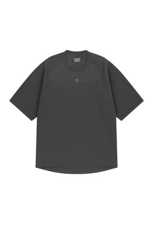 와플 유니 트레일 래글런 숏 슬리브 티-차콜