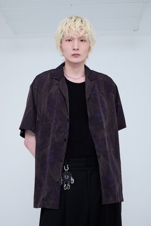 플레임 블러 오픈카라 셔츠_다크퍼플