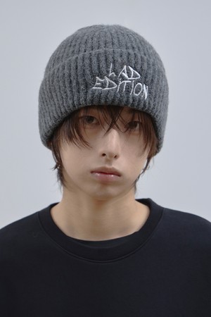 로고 니트 비니_다크그레이(아이보리 컬러 폰트)