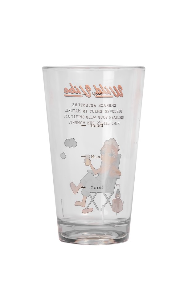 Mr.Wild&Mrs.Vibe 트라이탄 컵은 캠핑과 일상생활에서 유용하게 사용할 수 있는 473ml 용량의 미디엄 사이즈 컵입니다. 유리 같은 투명함과 뛰어난 내구성을 자랑하며, 세트 구성으로 제공되어 실용성을 더합니다. 컵 내 용량 측정 표시와 그립감 있는 디자인은 편의성을 높이며, 내충격성 소재인 트라이탄을 사용하여 안심하고 사용할 수 있습니다.
