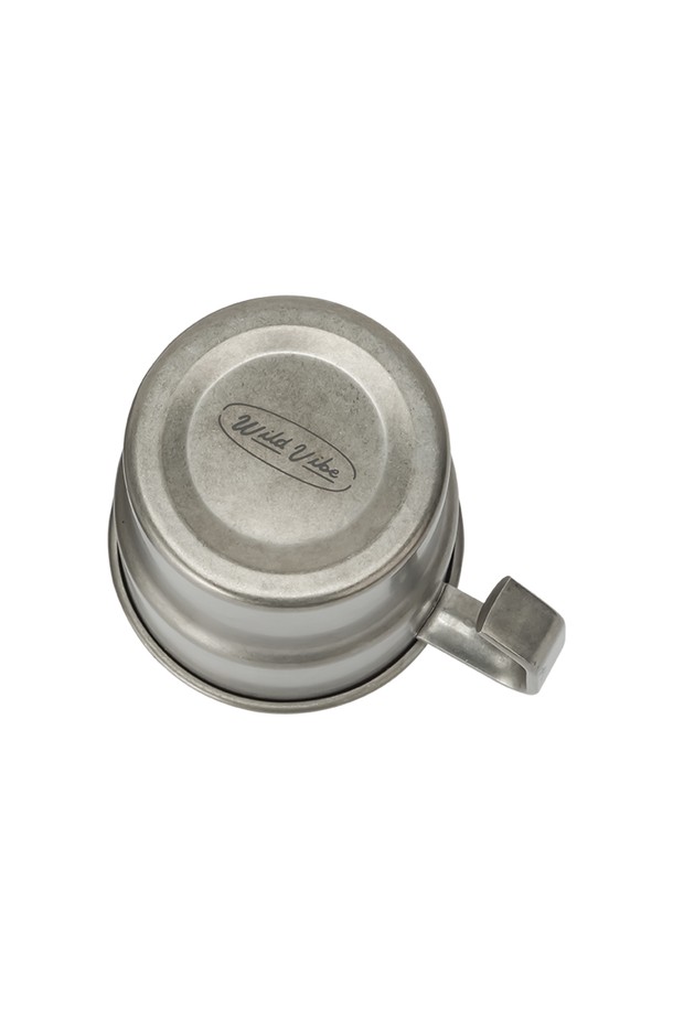 포 레스트, 캠핑 머그 (300ml) - 실버는 아웃도어 활동에 최적화된 캠핑 머그컵입니다. 튼튼한 스테인리스스틸 소재로 제작되어 내구성이 뛰어나고 파손될 위험이 적습니다. 빈티지 밀리터리 스타일과 프린팅 문구가 돋보이는 디자인으로, 밀리터리 감성을 자극합니다. 350ml 용량으로 실용성을 더하며, 실버와 카키 두 가지 색상으로 제공됩니다. 캠핑과 같은 아웃도어 활동 시, 포 레스트 캠핑 머그와 함께 특별한 시간을 만들어 보세요.
