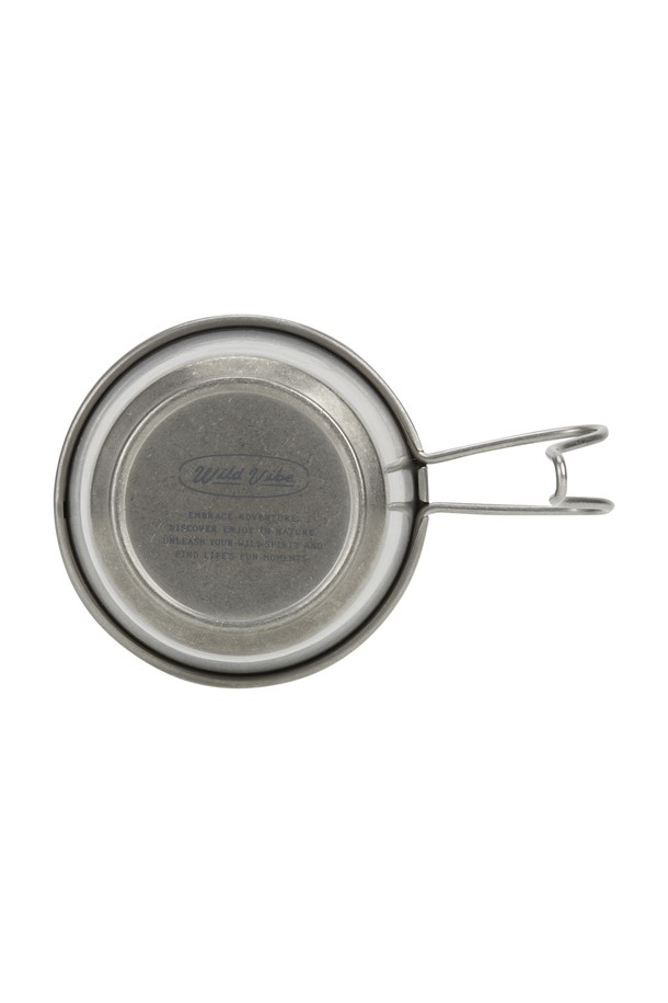 포 레스트, 시에라 머그 (350ml) - 실버는 캠핑 및 아웃도어 활동에 적합한 스테인리스스틸 머그컵입니다. 300ml 모델보다 용량과 높이가 증가하여 더욱 실용적이며, 위생적인 스테인리스스틸 소재로 제작되어 안심하고 사용할 수 있습니다. 뛰어난 내구성을 자랑하며, 아웃도어 활동 중 발생할 수 있는 파손 위험을 줄였습니다. 실버 색상에 로고 프린트와 슬로건 디자인으로 세련된 멋을 더했습니다. 모든 아웃도어 활동에서 든든한 동반자가 되어 줄 것입니다.
