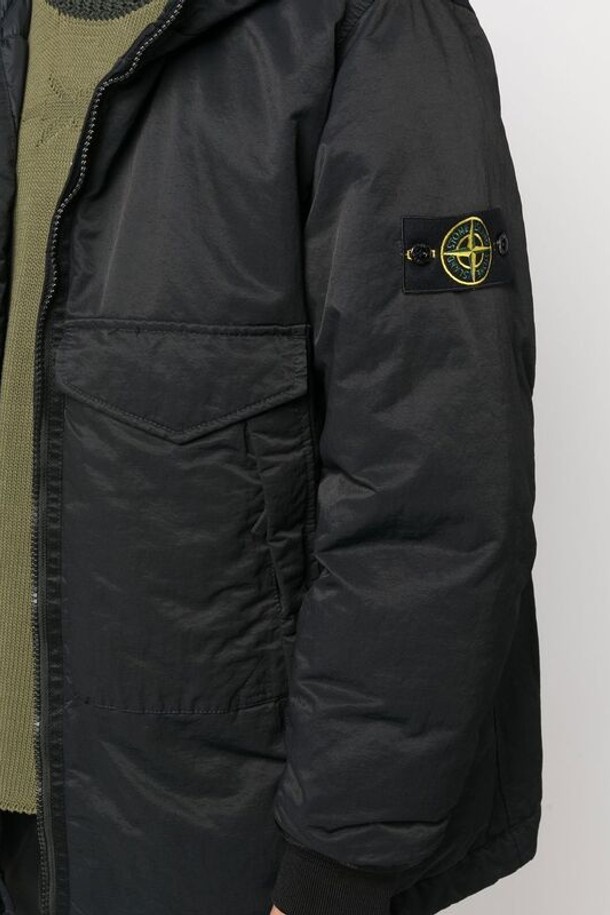 STONE ISLAND - 아노락/바람막이 - [스톤아일랜드] 22FW 771541421 V0029 와펜패치 나일론 블랙 남성 후드자켓