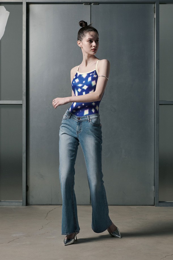 상품 슬라이드 이미지 1