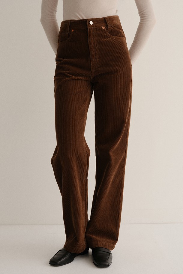 BLANK03 - 롱/미디팬츠 - straight-fit corduroy pants (brown)