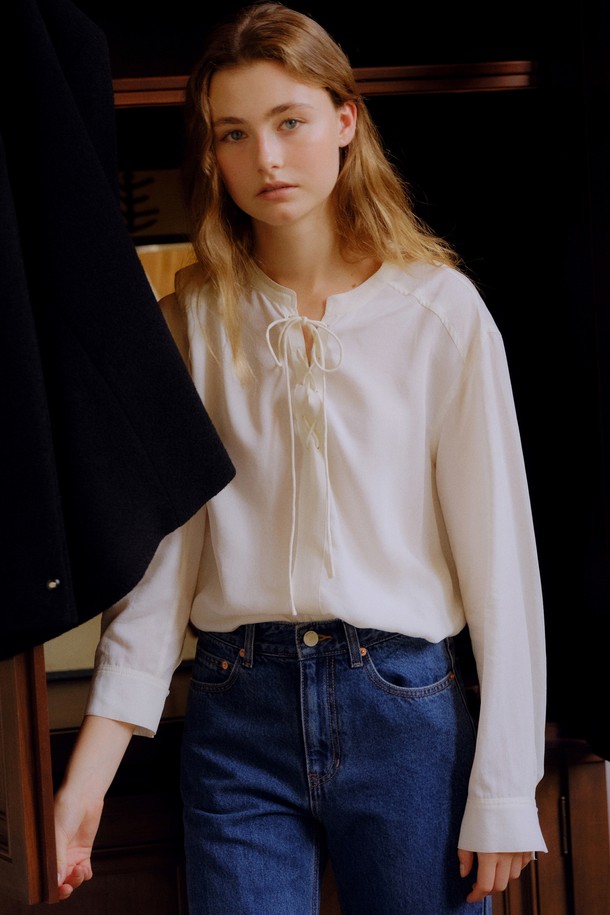 BLANK03 - 블라우스 - tencel eyelet shirt blouse (cream)