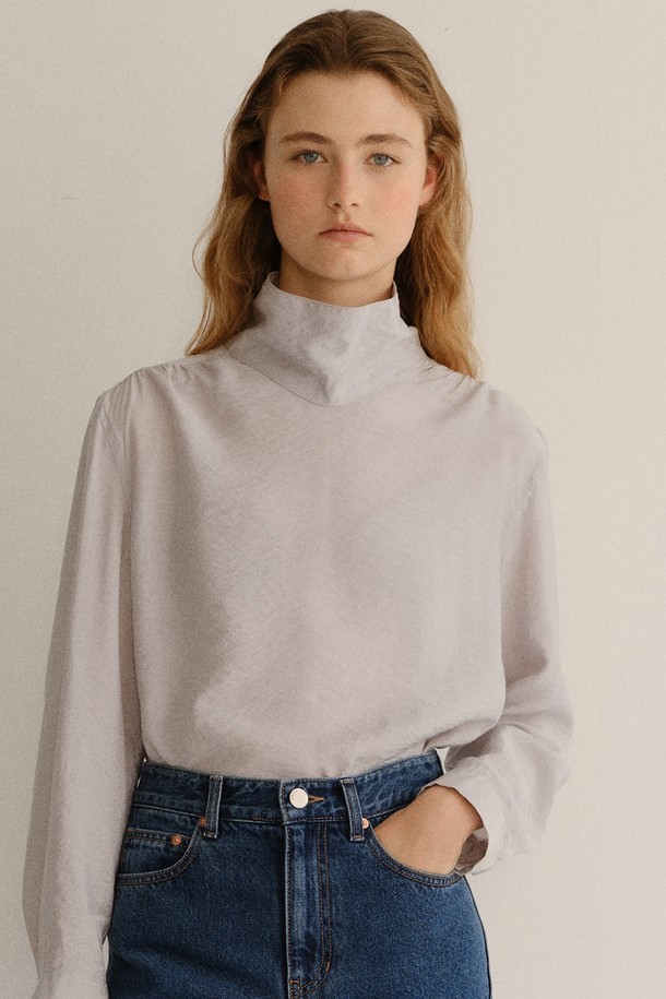 BLANK03 - 블라우스 - high neck shirring blouse (light grey)