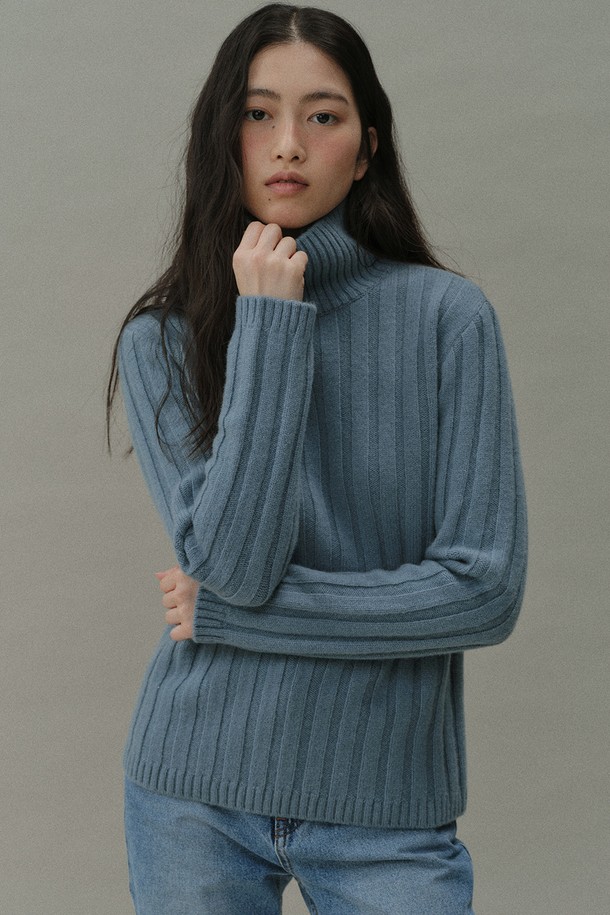 BLANK03 - 터틀넥 - [24winter] baby alpaca ribbed turtle (soft blue)