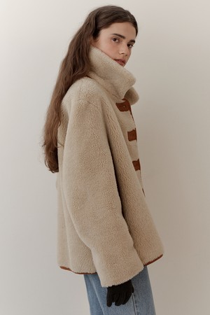 [24winter] wool shearing reversible half coat (beige)