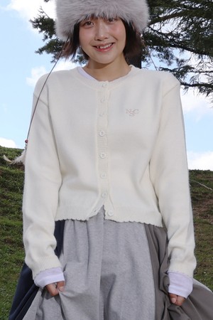 에센셜 웨이브 니트 가디건 (Ivory)_IVORY-a