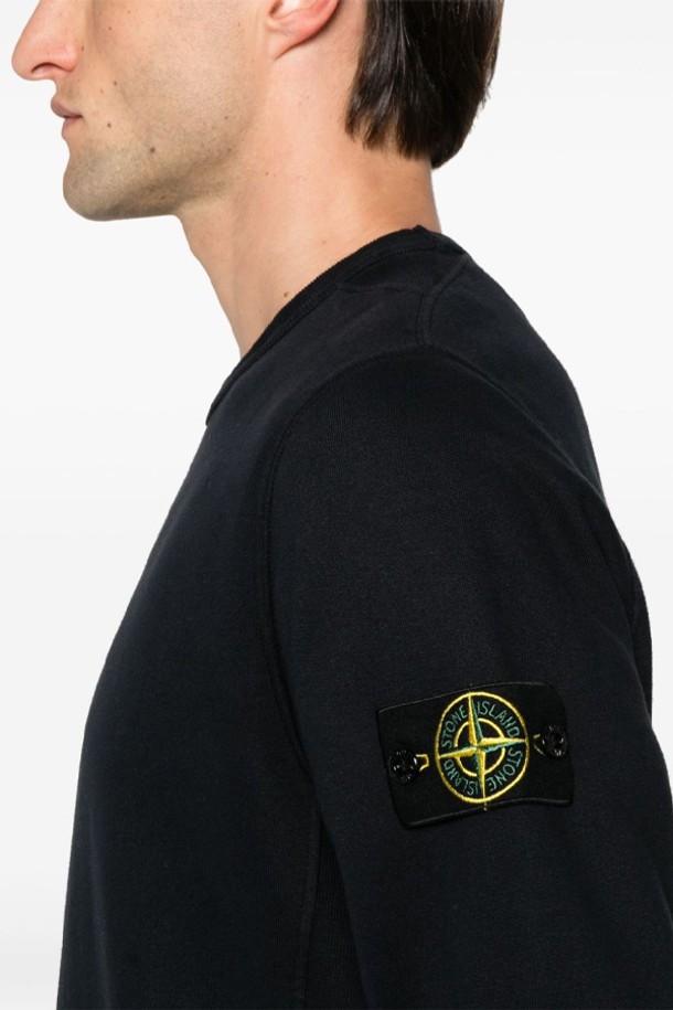 STONE ISLAND - 스웨트셔츠 - 스톤아일랜드 남성 브러쉬드 코튼 맨투맨 (네이비) 811562420 V0020