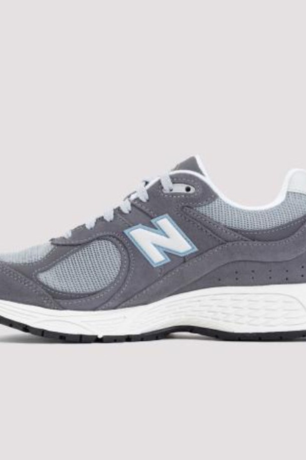 NEW BALANCE - 스니커즈 - 뉴발란스 남녀공용 스니커즈 M2002RFB