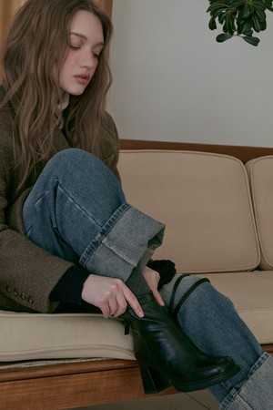 Mily Minimal Ankle Boot 앵클부츠 8CM -VA9051 (2color)