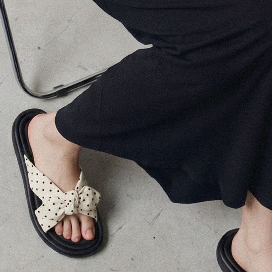 Goa Dot Bow Softly Mule Sandal 스트랩 샌들 슬리퍼 3cm -WS9056 (2color)