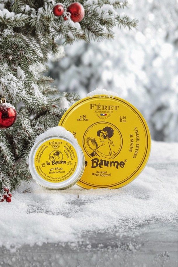 [페레파퓨머] 르밤 트래블 듀오 (Le Baume Travel Duo)는 겨울철 바디케어를 위한 트래블 사이즈의 밤 듀오 세트입니다. 휴대가 간편한 미니 사이즈로, 언제 어디서든 촉촉한 보습을 선사합니다. 
