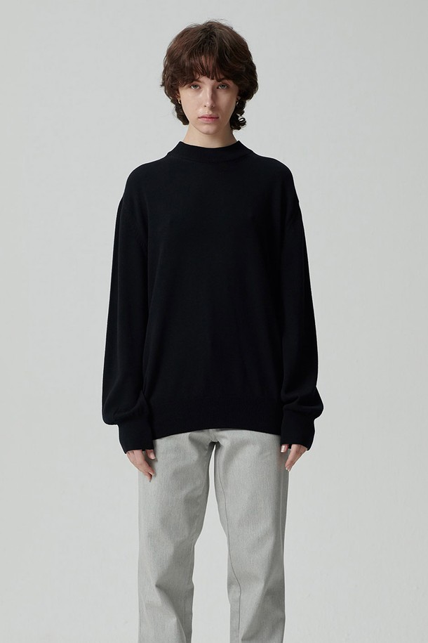 STUDIO SÉCANTE - 스웨터 - FREYA Merino Wool Knit (Soul Black)