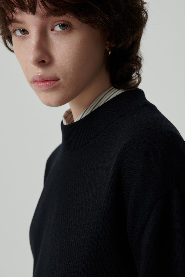 STUDIO SÉCANTE - 스웨터 - FREYA Merino Wool Knit (Soul Black)