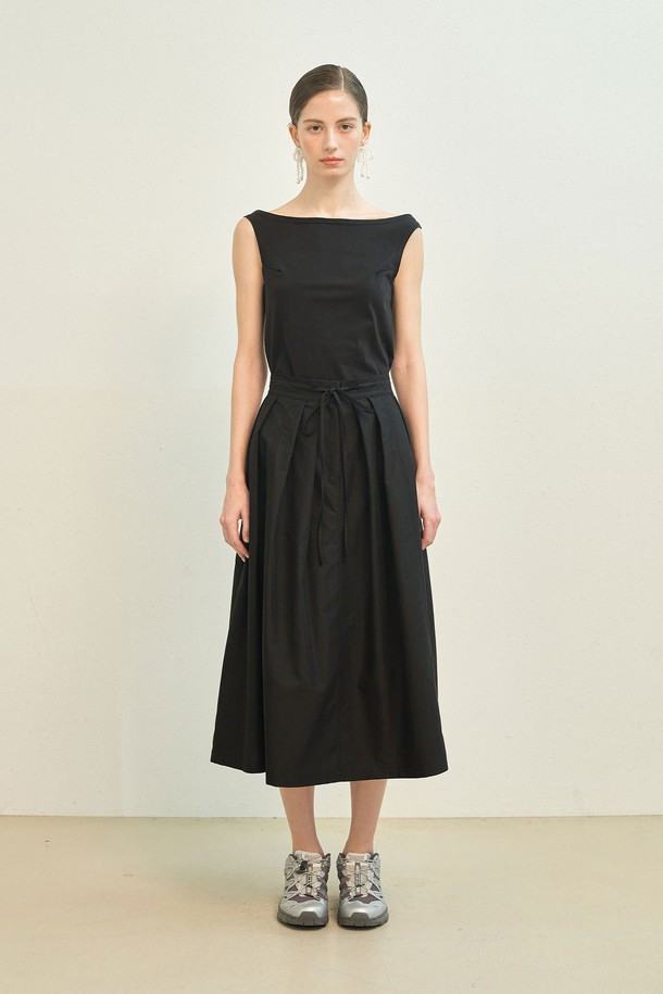 Mayver U - 롱스커트 - Atte Flare Skirt _ Black