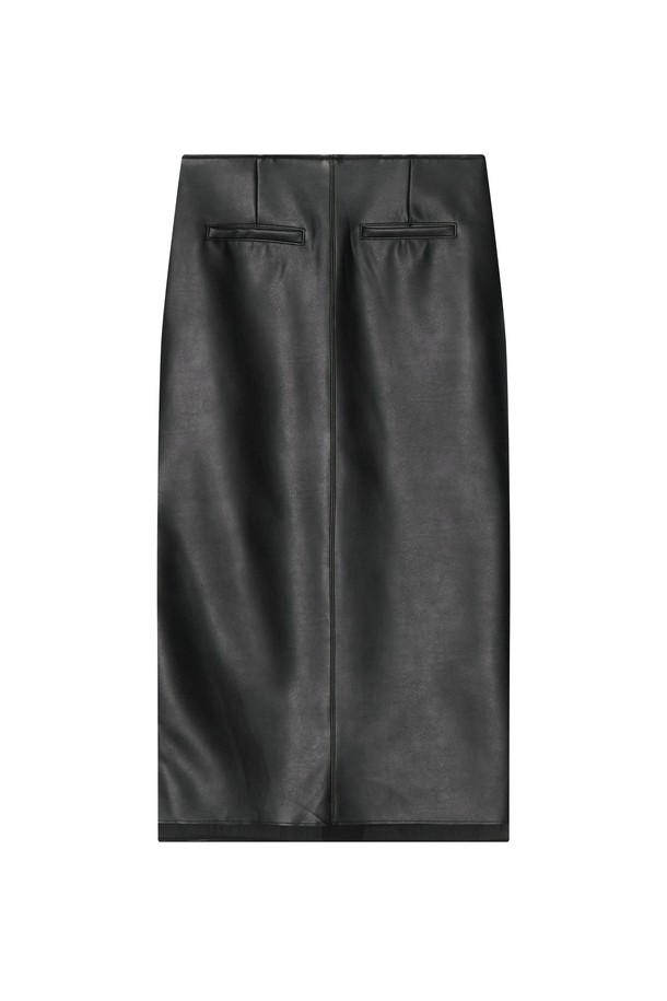 노비 레더 스커트 _ 블랙은 미니멀하고 모던한 스타일을 추구하는 여성들을 위한 미디 스커트입니다. 부드러운 촉감의 프리미엄 합성가죽 소재에 슬림핏 H라인으로, 세련된 실루엣을 연출합니다. 가을, 겨울 시즌에 어울리며, 세로 심라인 디자인과 레이어드 밑단 디테일이 특징입니다. 스크래치 방지 내구성을 갖춰 오랫동안 변함없이 착용 가능하며, 뒷면 실버 지퍼로 포인트를 더했습니다. 데이트룩, 오피스룩, 겨울 데일리룩 등 다양한 TPO에 활용하여 시크하고 클래식한 스타일을 완성해보세요.
