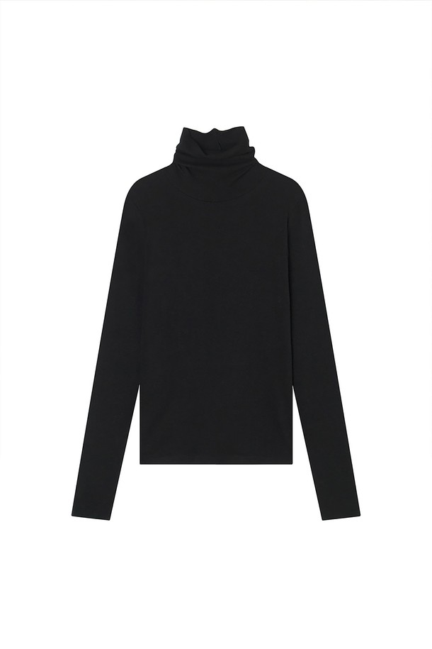 레나 울 터틀넥 티셔츠 _ 블랙은 가을, 겨울 시즌에 어울리는 여성용 터틀넥 티셔츠입니다. 부드러운 촉감의 울, 텐셀, 스판덱스 혼방 소재로 제작되어 보온성이 뛰어나고, 레귤러핏으로 편안하게 착용할 수 있습니다. 미니멀하고 베이직한 디자인에 블랙 컬러가 더해져 어떤 스타일에도 쉽게 매치 가능하며, 긴 소매 기장과 두꺼운 두께감으로 레이어드 스타일링에도 활용하기 좋습니다. 일상, 오피스룩, 모임룩 등 다양한 TPO에 클래식, 미니멀, 시크한 무드로 연출해보세요.
