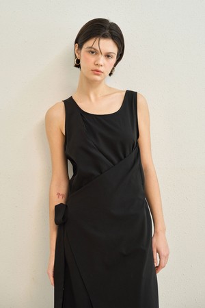 Pueblo Sleeveless Ops _ Black