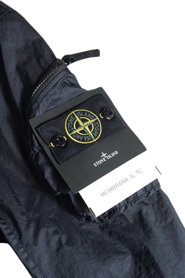 STONE ISLAND - 아노락/바람막이 - 스톤아일랜드 25SS 와펜 멤브라나 3L TC 봄버 자켓 네이비 K1S154100004 S0A21 V0020