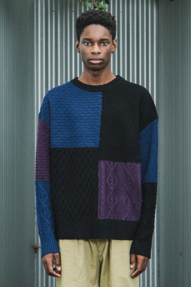 Amfeast - 스웨터 - COLORED PATCHWORK SWEATER NAVY