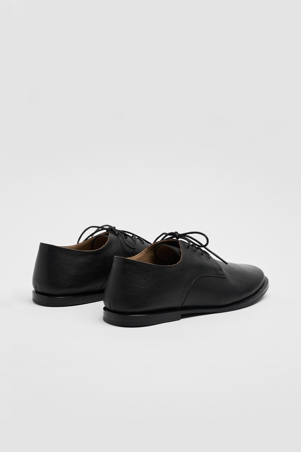 LOSTGARDEN - 드레스화 - UNIFORM Flat Derby Black