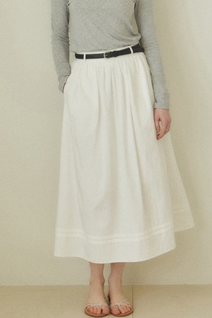 Pintuck Shirring Long Skirt - White