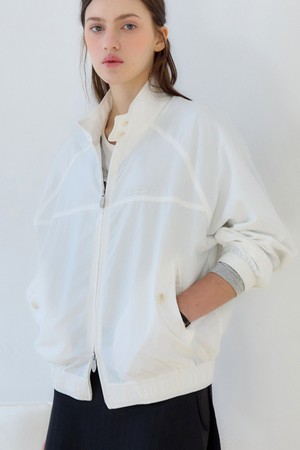 브리즈 실버리 포인트 블루종 자켓 - White