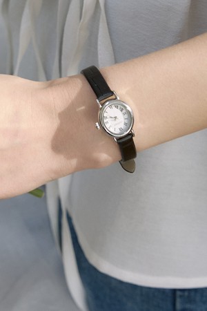 일립스 클래식 레더 와치 - Black