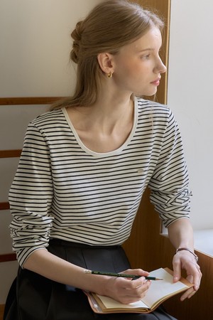 로고 스트라이프 유넥 슬리브 티셔츠 - Black