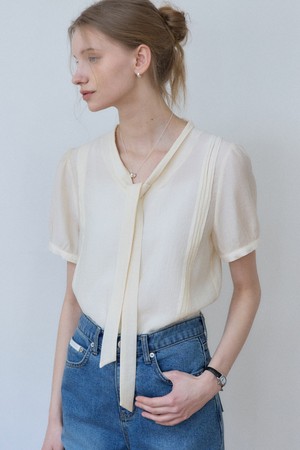 텐셀 스카프 타이 하프슬리브 블라우스 - Cream