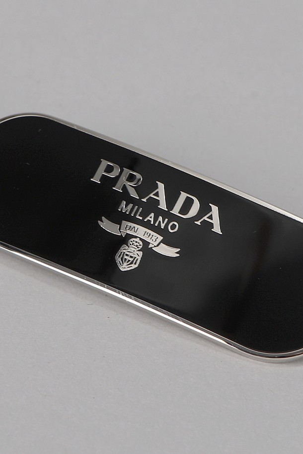 PRADA - 헤어 ACC - 프라다 로고 메탈 헤어클립 1IF022 2BA6 F0002- 매니아온