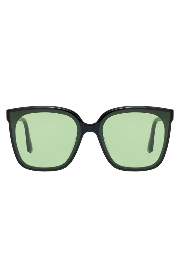 아세테이트 E-SANG SUNGLASS 선글라스는 블랙/화이트, 그린/오렌지 2가지 컬러로 출시된 공용 선글라스입니다. 모든 얼굴형에 적합한 박스형 디자인이며, UV 차단 기능과 경량 아세테이트 소재를 사용하여 편안한 착용감을 제공합니다. 탄력적이고 내구성이 뛰어난 파손 방지 프레임으로 제작되었으며, 안경 케이스와 렌즈 클리닝 천을 함께 제공합니다.
