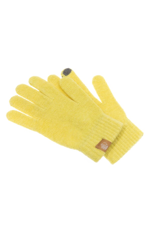 무지 숏장갑 옐로우는 부드러운 니트 소재로 제작되어 가을과 겨울철에 따뜻하게 착용할 수 있는 장갑입니다. 옐로우 컬러의 무지 디자인으로 어떤 스타일에도 잘 어울립니다. 얇은 두께감으로 답답함 없이 편안하게 착용 가능하며, 터치스크린 기능을 지원하여 스마트폰 사용에도 편리합니다. 베이직하고 미니멀한 스타일을 선호하는 분들께 추천하는 숏 장갑입니다.

