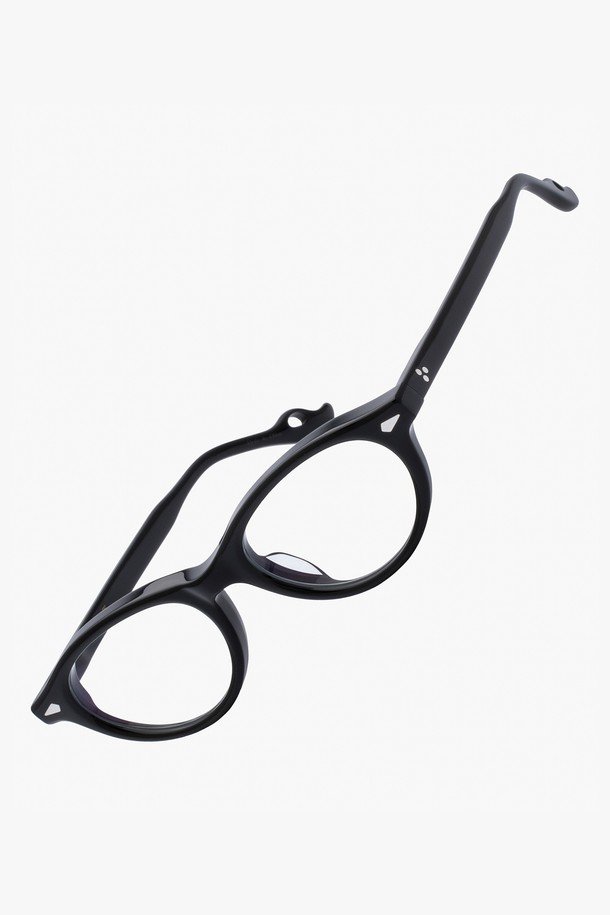 아세테이트 PIA(피아) 블루라이트 안경 BLACK은 스타일리시함과 기능성을 모두 갖춘 안경입니다. 블랙과 호피 레드의 두 가지 컬러로 출시되었으며, 부드러운 아세테이트 소재와 메탈의 조화로 세련된 디자인을 자랑합니다. 오벌형 미니멀 디자인으로, 데일리룩부터 오피스룩까지 폭넓게 활용 가능합니다. 블루라이트 차단과 UV400 자외선 차단 기능으로 눈 건강을 보호하며, 유니섹스 디자인으로 남녀 모두 착용 가능합니다. 경량 프레임과 통합형 노즈패드는 편안한 착용감을 선사합니다.
