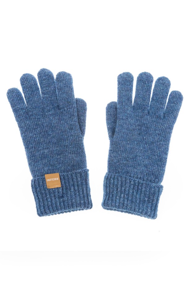 무지 롱장갑 블루는 가을과 겨울철, 쌀쌀한 날씨에 따뜻하게 손을 보호해주는 필수 아이템입니다. 부드러운 니트 소재로 제작되어 뛰어난 촉감을 자랑하며, 롱 기장으로 손목까지 포근하게 감싸줍니다. 심플한 무지 디자인에 시원한 블루 컬러가 더해져 캐주얼, 미니멀, 클래식 등 어떤 스타일에도 잘 어울립니다. 또한 스마트폰 터치가 가능하여 편리하게 사용할 수 있습니다. 보온성을 높여주는 두꺼운 두께감으로 추운 날씨에도 따뜻함을 유지해 줍니다.
