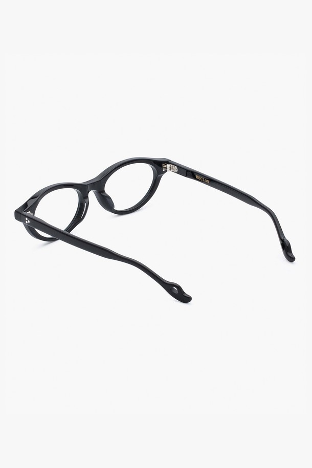 아세테이트 PIA(피아) 블루라이트 안경 BLACK은 스타일리시함과 기능성을 모두 갖춘 안경입니다. 블랙과 호피 레드의 두 가지 컬러로 출시되었으며, 부드러운 아세테이트 소재와 메탈의 조화로 세련된 디자인을 자랑합니다. 오벌형 미니멀 디자인으로, 데일리룩부터 오피스룩까지 폭넓게 활용 가능합니다. 블루라이트 차단과 UV400 자외선 차단 기능으로 눈 건강을 보호하며, 유니섹스 디자인으로 남녀 모두 착용 가능합니다. 경량 프레임과 통합형 노즈패드는 편안한 착용감을 선사합니다.
