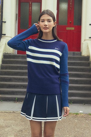 스트라이프 배색 울혼방 라운드 니트 (네이비)_NAVY-a