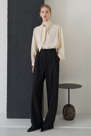 [S 4.3 예약발송] 르번 투턱 와이드 슬랙스 블랙