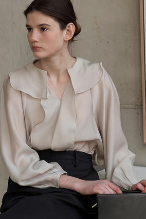 리아프 블라우스 토프베이지