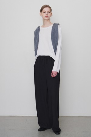 루이제 스트레이트 팬츠 블랙