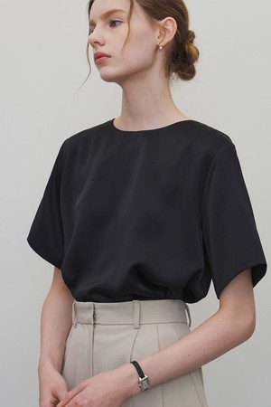 [4.30 예약발송] 모들린 하프 새틴 블라우스 블랙