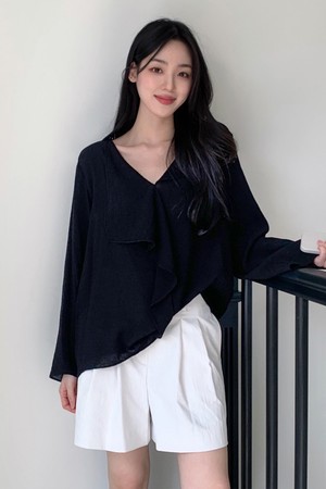 플러피 롤업 블라우스 블랙