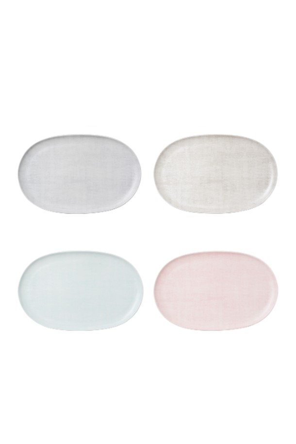 섬세한 아름다움을 담은 '연' 타원 접시 (4colol) 1p입니다. 40% 본차이나를 함유하여 얇고 가벼우면서도 강한 내구성을 자랑하며, 뛰어난 보온성을 제공합니다. 백색, 상아색, 연록색, 분홍색의 우아한 컬러와 전통 모시 직물에서 영감을 얻은 세련된 텍스처가 돋보입니다. KS 제품인증, 납/카드뮴 불검출, 24K 금도금 인증을 완료하여 안전하게 사용 가능하며, 전자레인지 및 식기세척기 사용이 가능합니다. 일상 식탁에 특별함을 더해 줄 연 타원 접시입니다.
